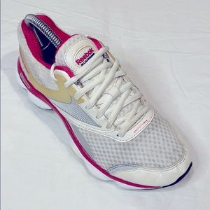 Reebok Women’s Shoes Runtone Size 6